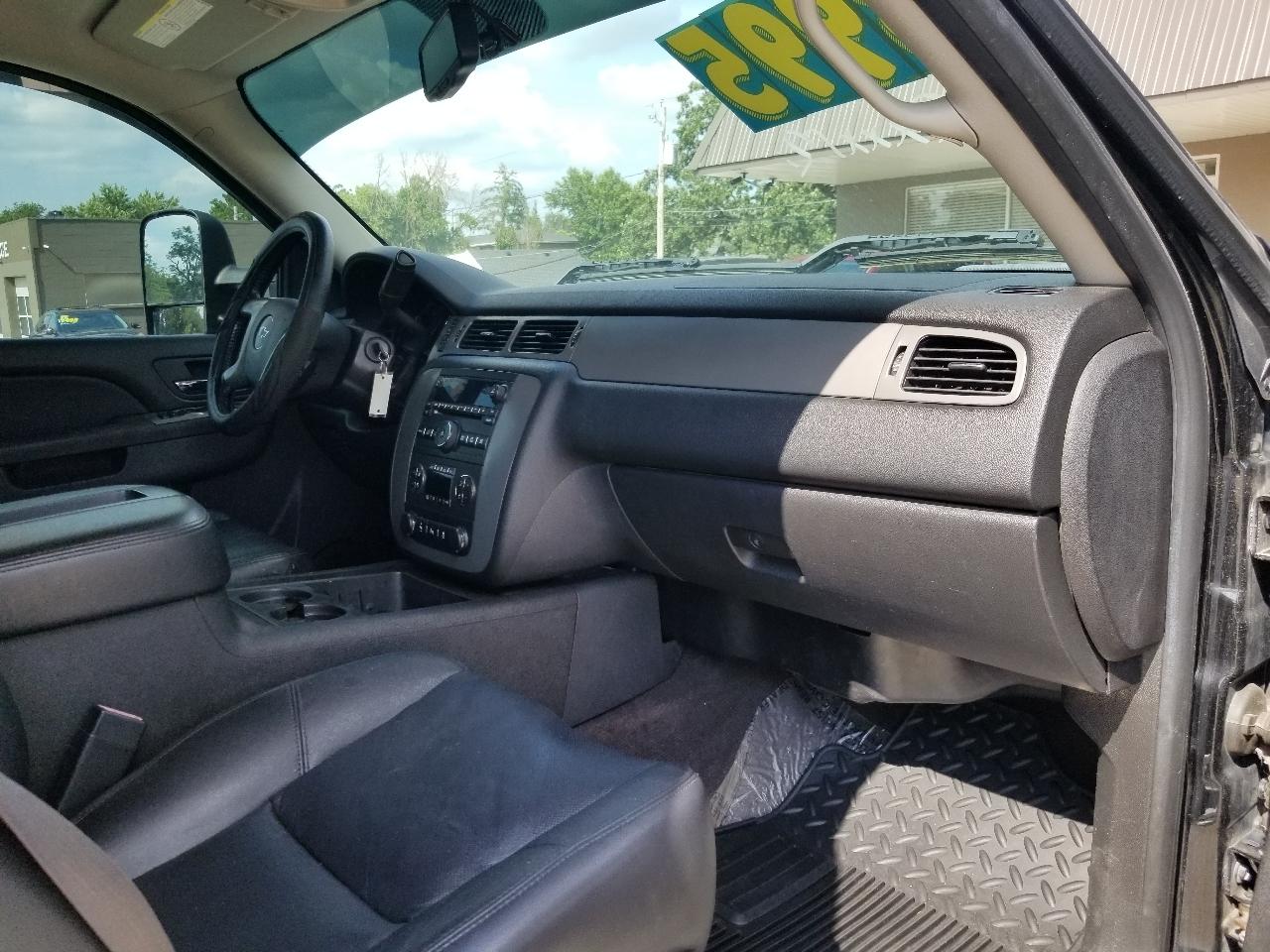 Chevrolet Silverado 2500HD 4WD Ext Cab 144.2" LTZ 2012