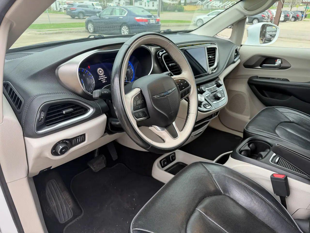 Chrysler Pacifica Limited FWD 2018