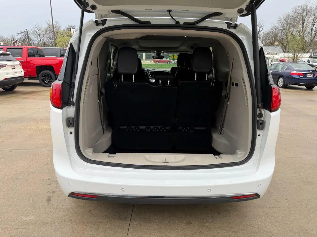 Chrysler Pacifica Limited FWD 2018