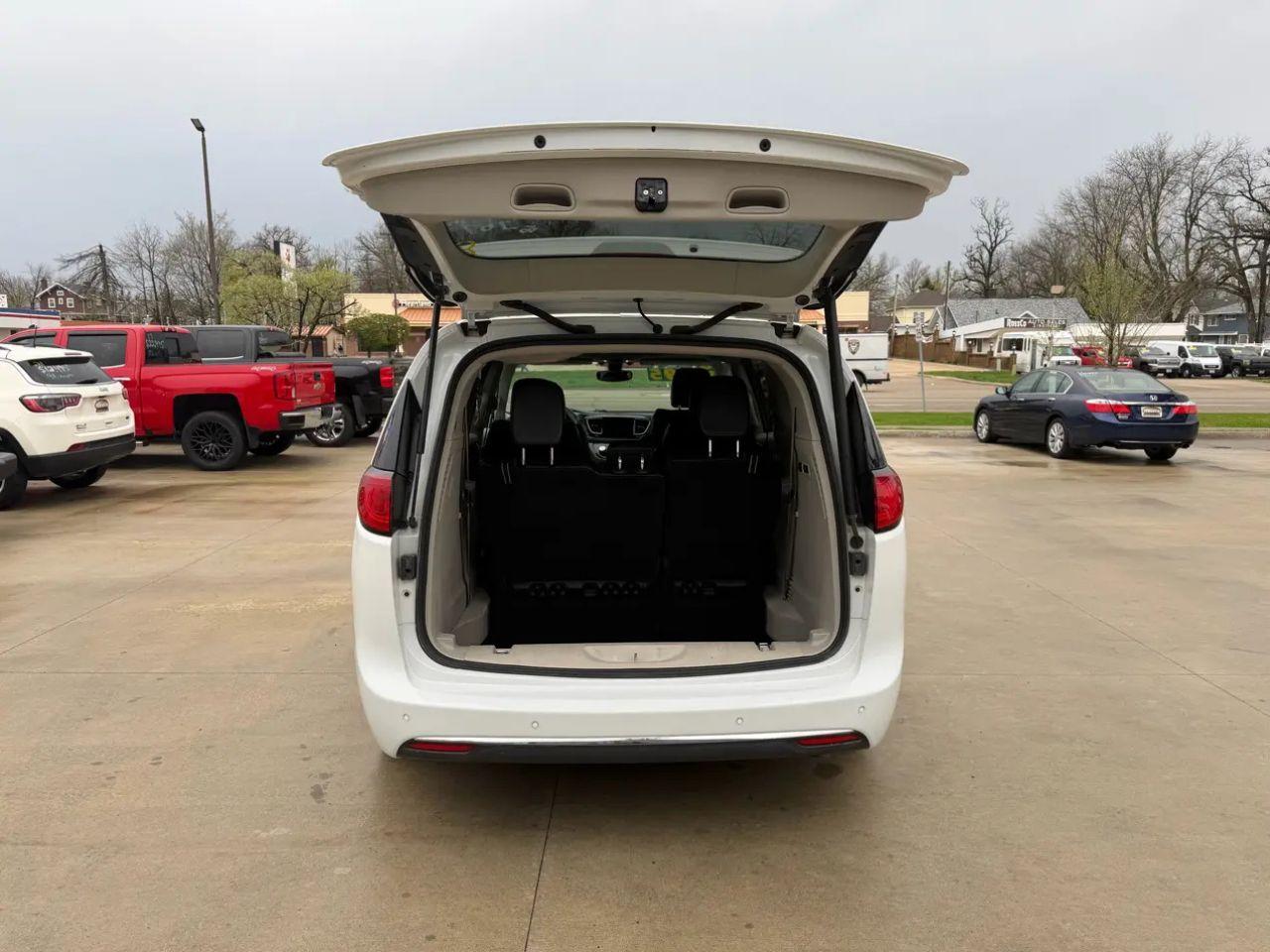 Chrysler Pacifica Limited FWD 2018