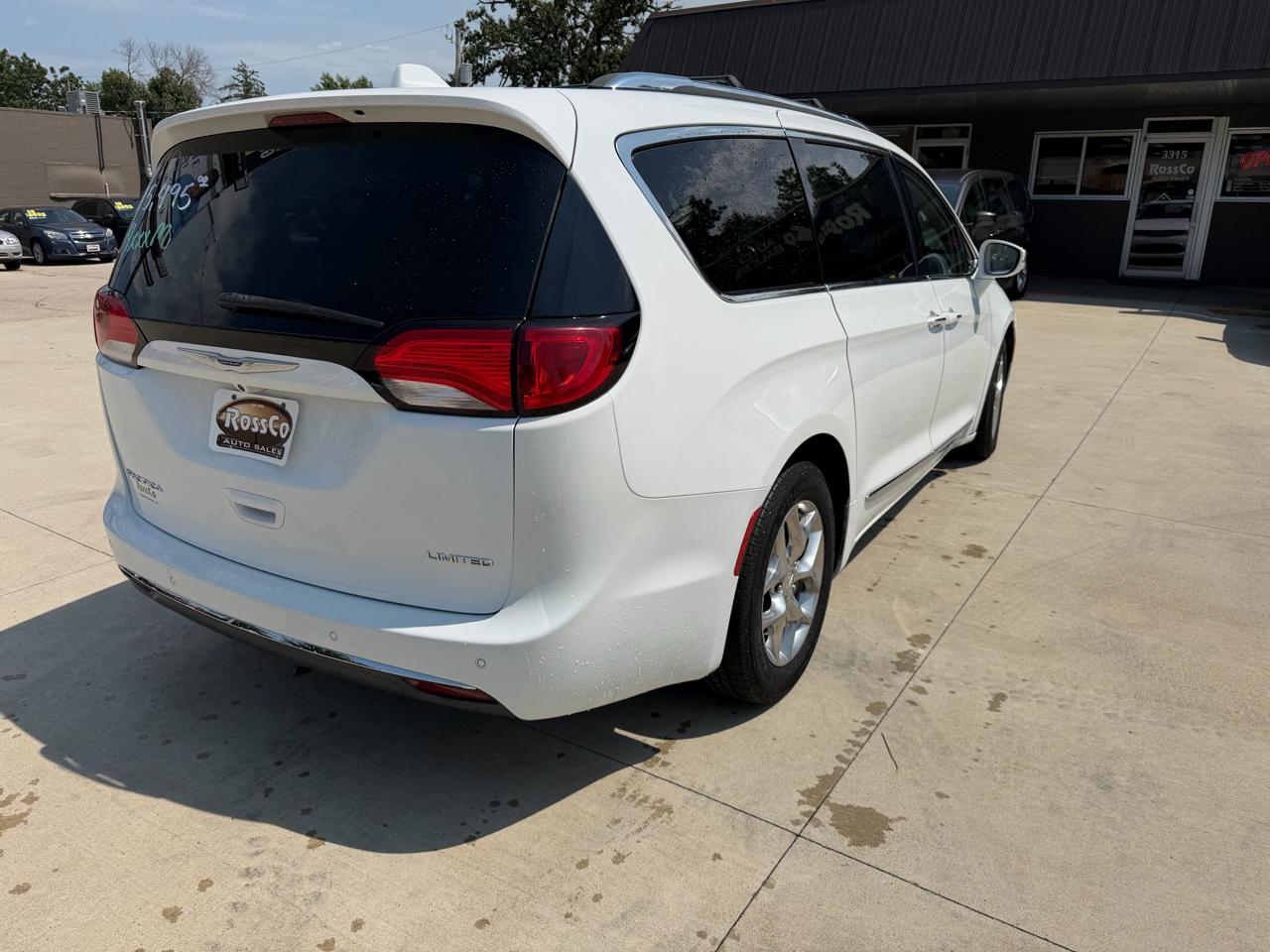 Chrysler Pacifica Limited FWD 2018