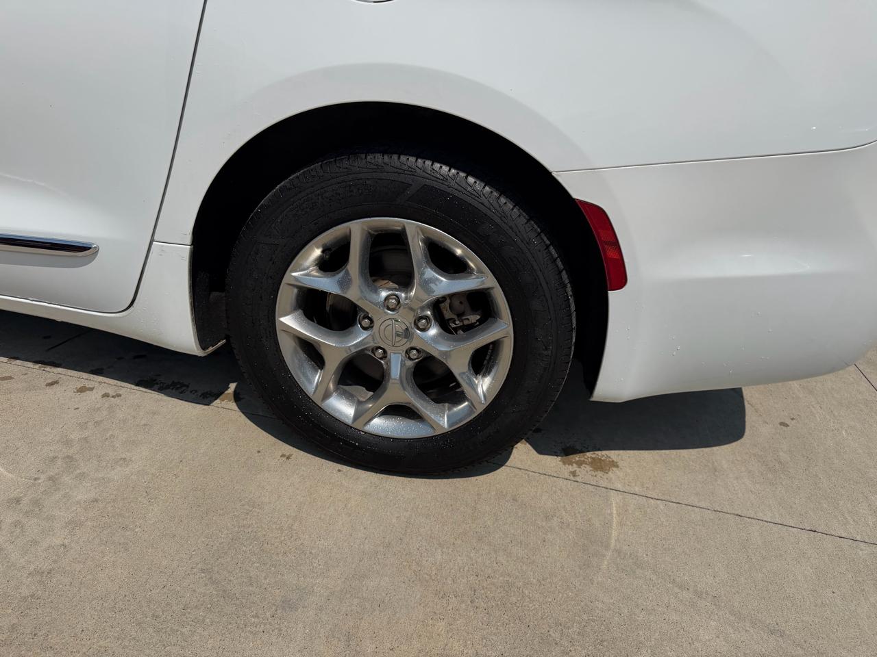 Chrysler Pacifica Limited FWD 2018