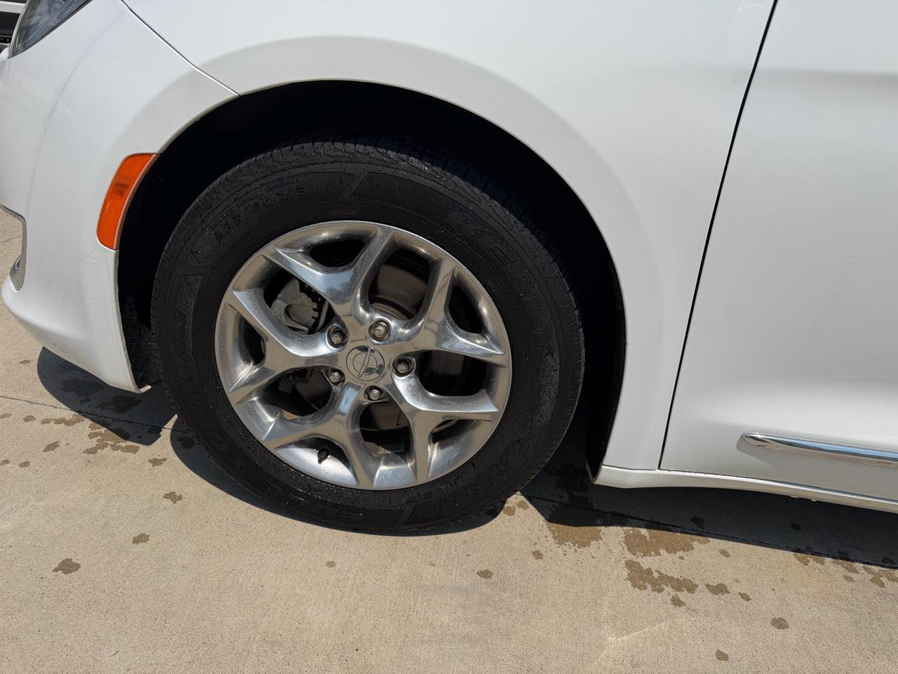 Chrysler Pacifica Limited FWD 2018