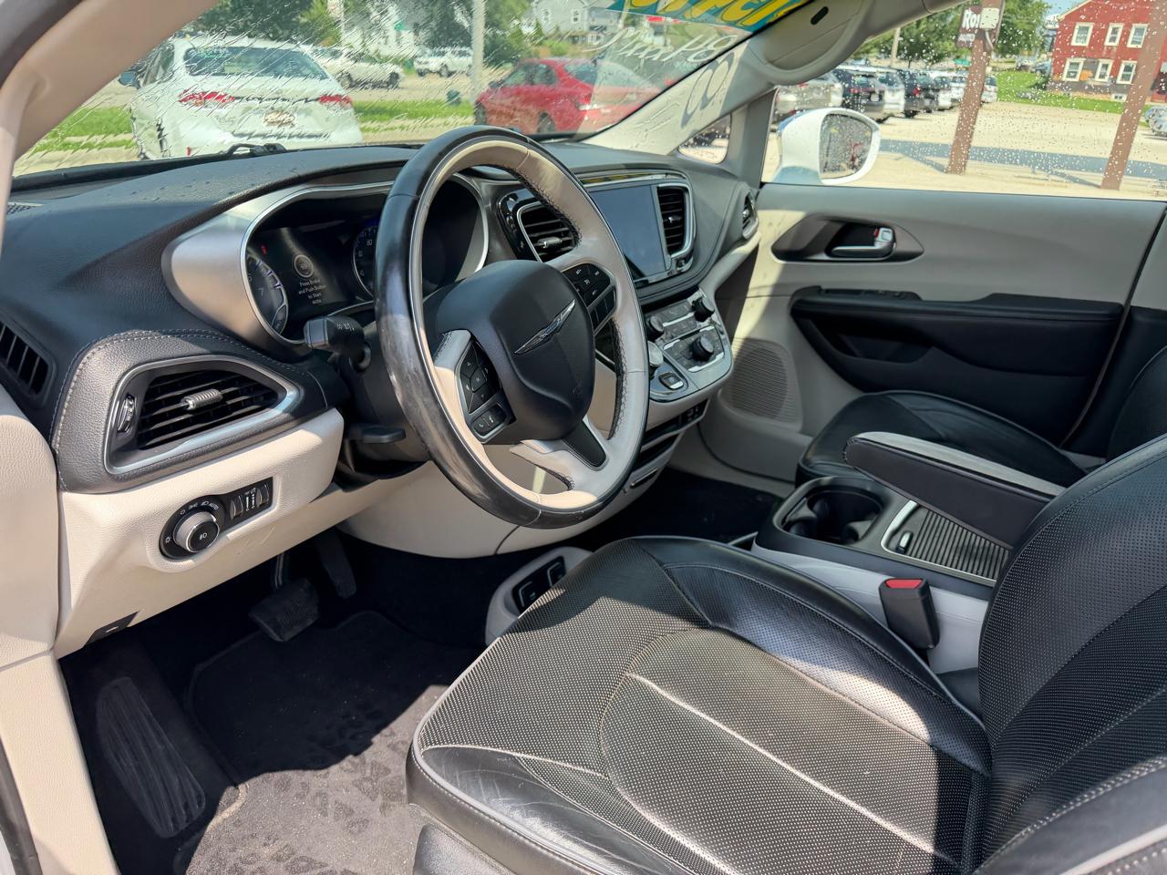 Chrysler Pacifica Limited FWD 2018