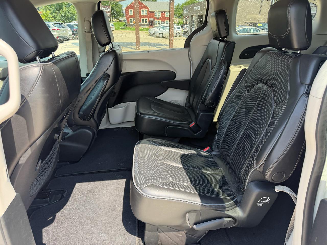 Chrysler Pacifica Limited FWD 2018