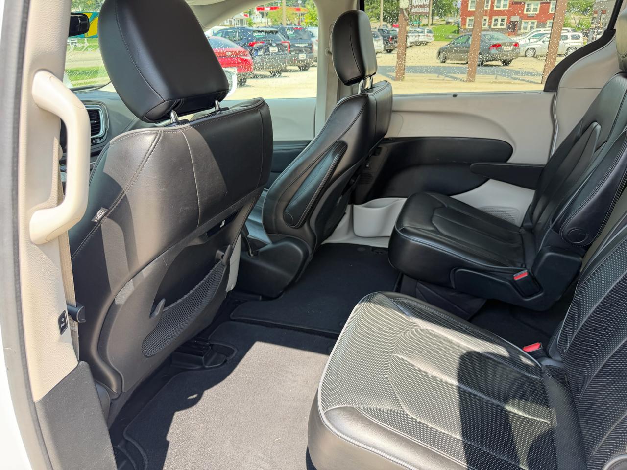 Chrysler Pacifica Limited FWD 2018