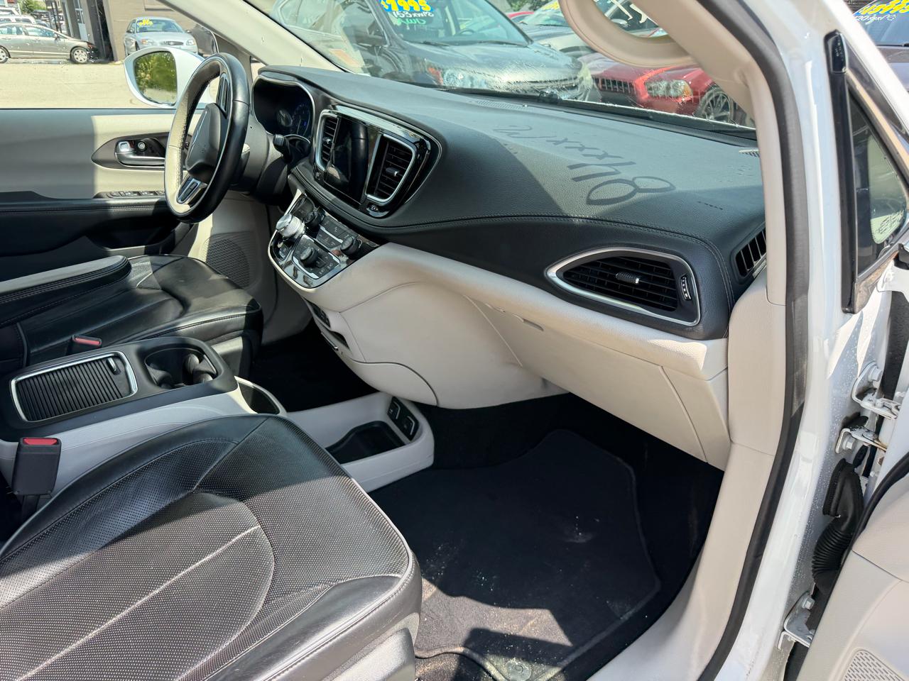 Chrysler Pacifica Limited FWD 2018