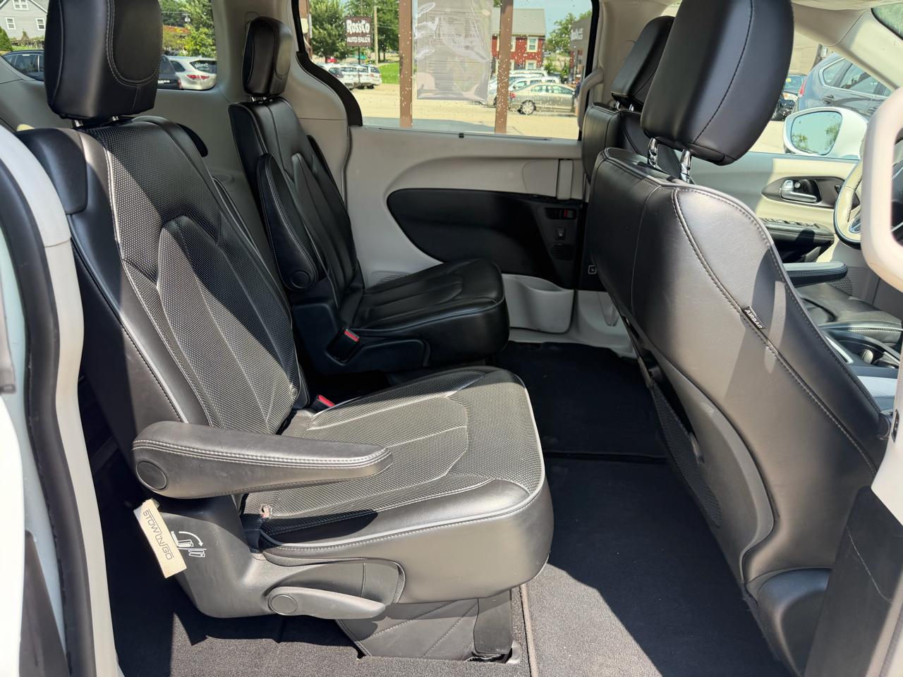Chrysler Pacifica Limited FWD 2018