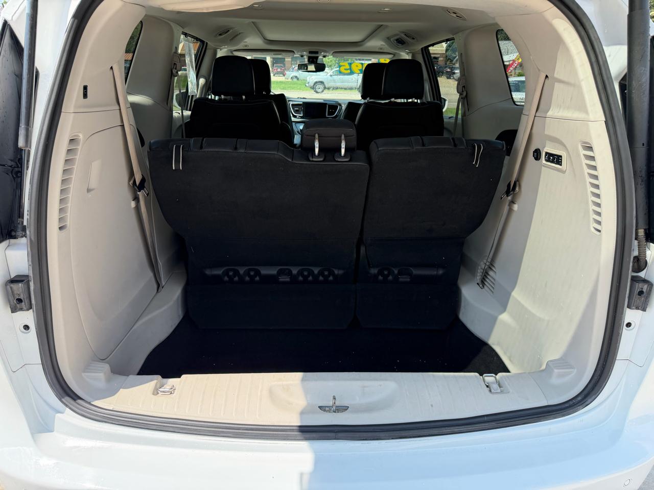 Chrysler Pacifica Limited FWD 2018