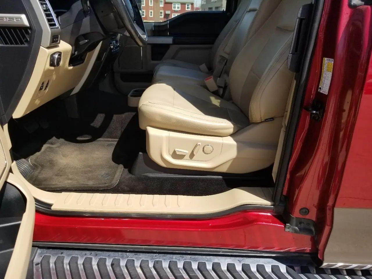 Ford F-150 2WD SuperCab 145" Lariat 2015