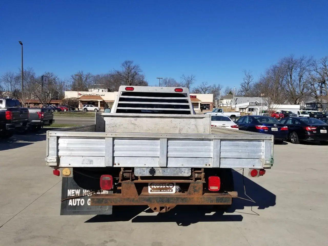 Ford Super Duty F-350 DRW Crew Cab 176" WB 60" CA Lariat 4WD 2004