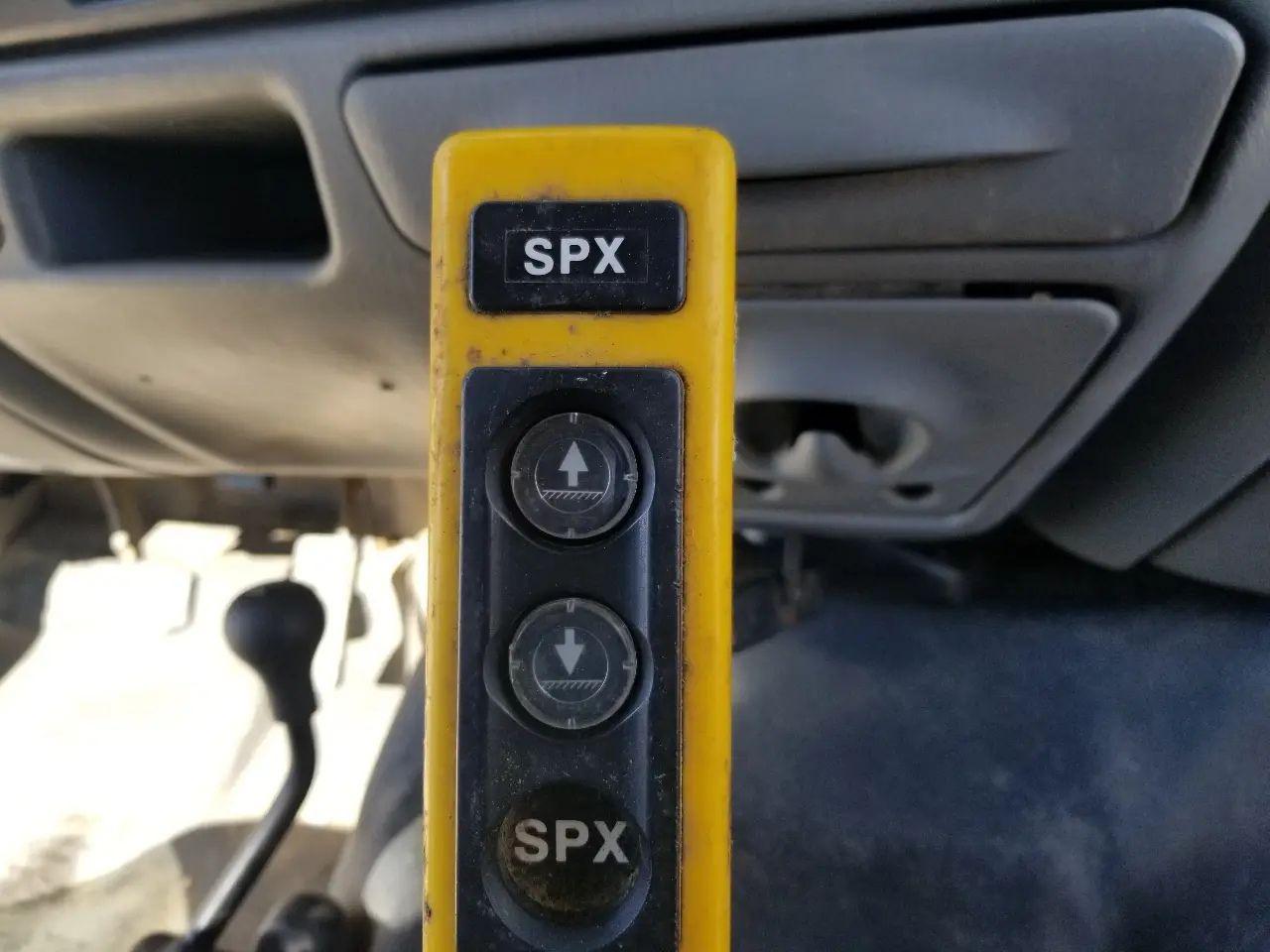 Ford Super Duty F-350 DRW Crew Cab 176" WB 60" CA Lariat 4WD 2004
