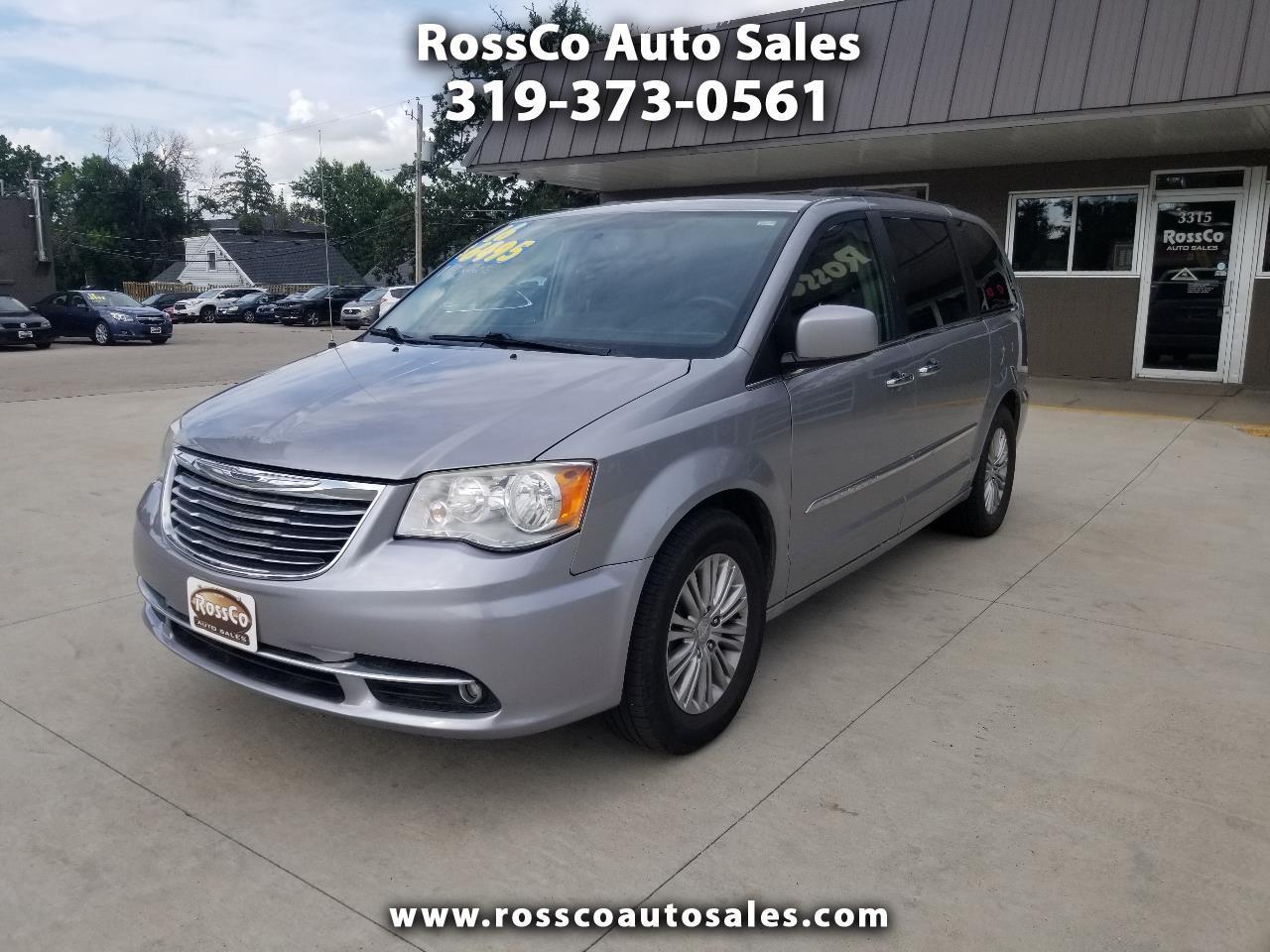 Chrysler Town & Country 4dr Wgn Touring 2016