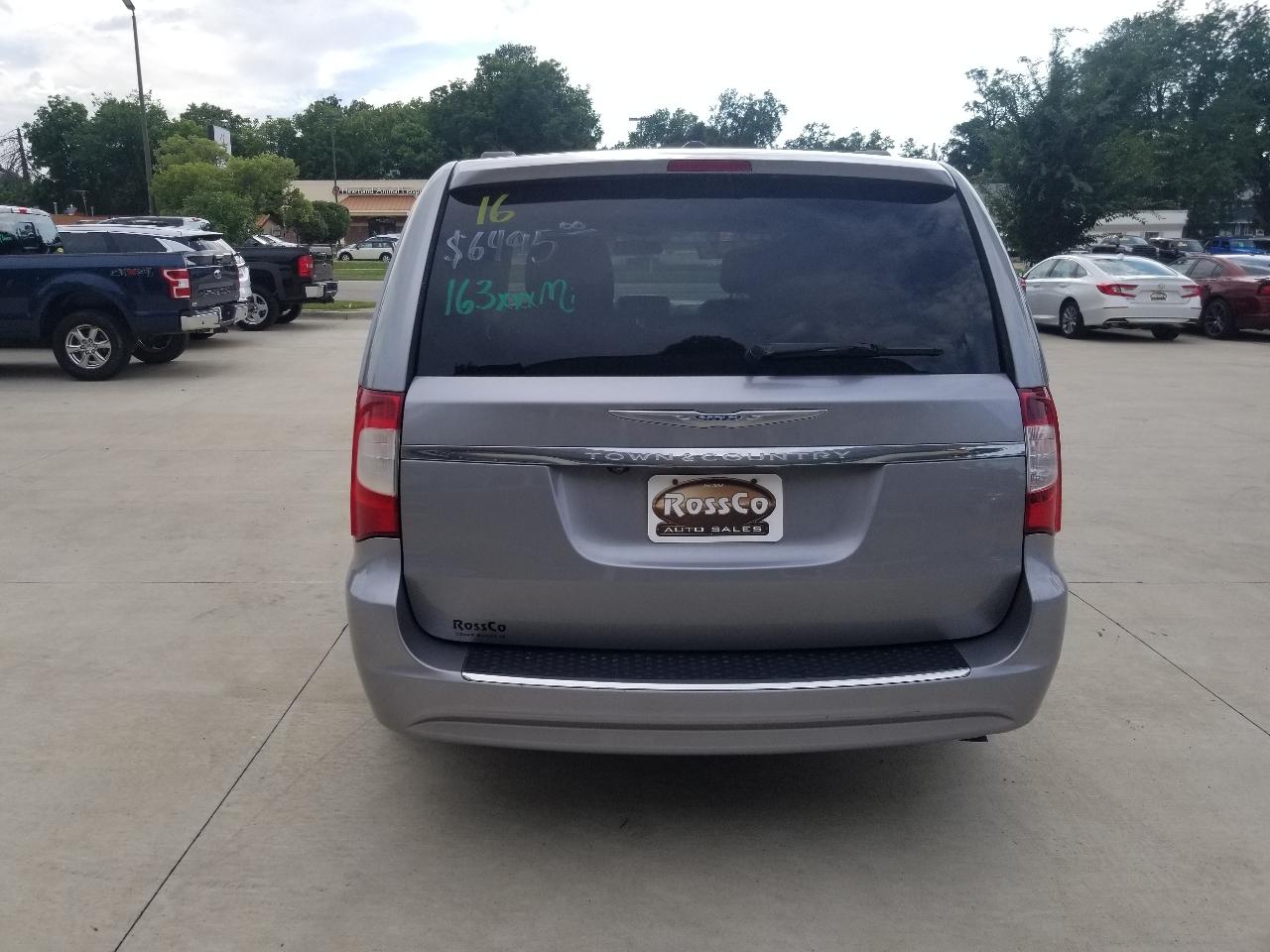 Chrysler Town & Country 4dr Wgn Touring 2016