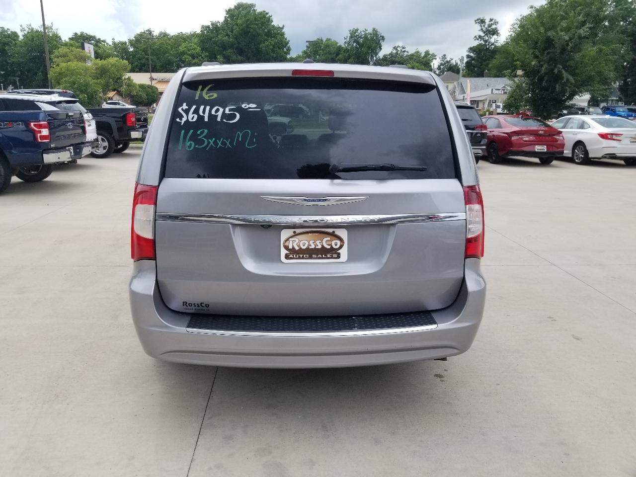 Chrysler Town & Country 4dr Wgn Touring 2016