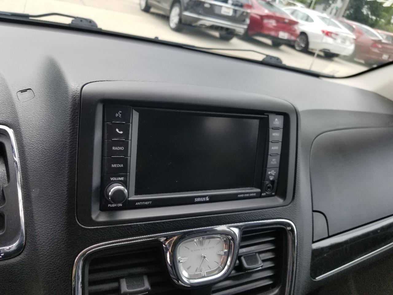 Chrysler Town & Country 4dr Wgn Touring 2016