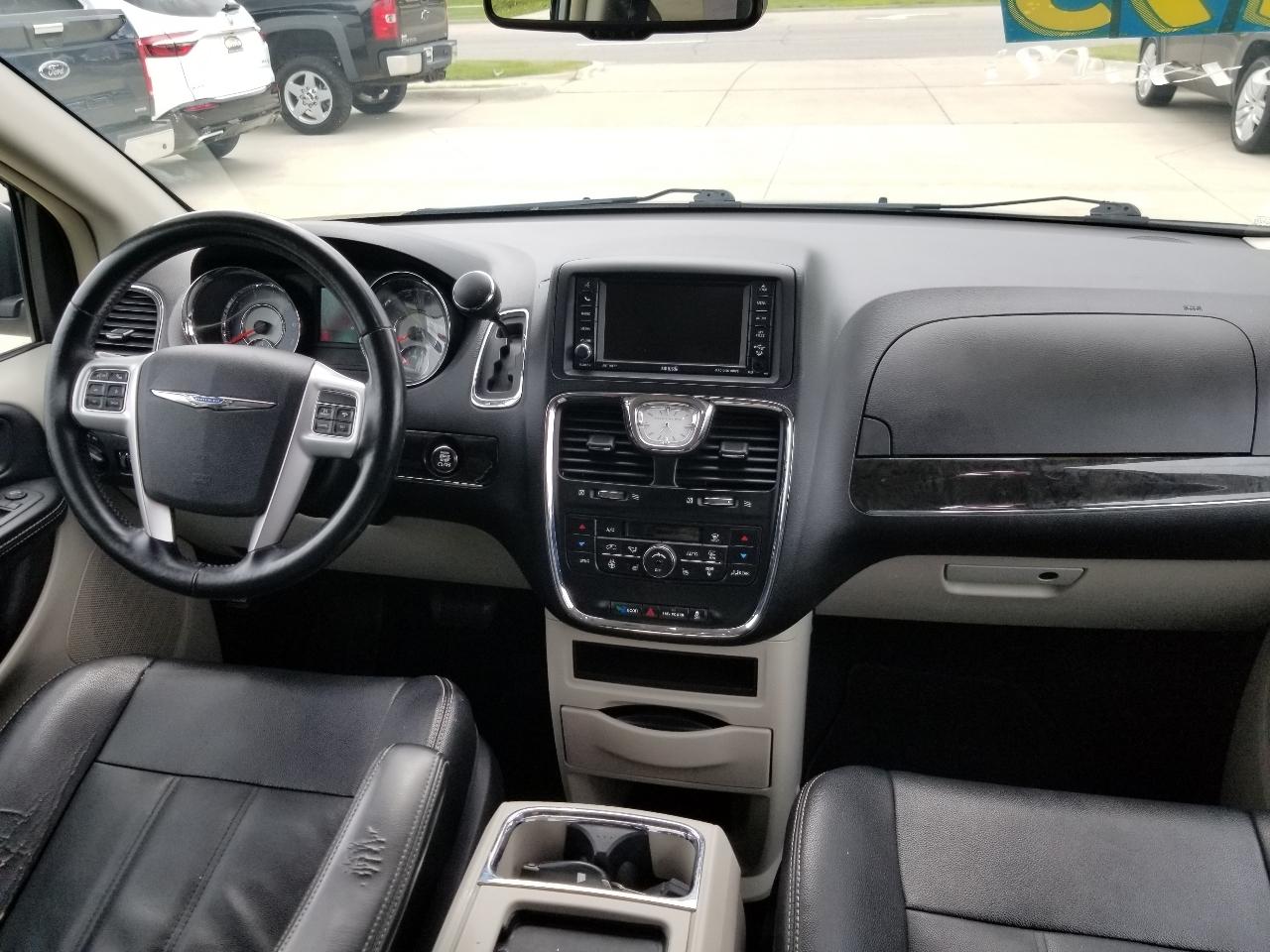 Chrysler Town & Country 4dr Wgn Touring 2016