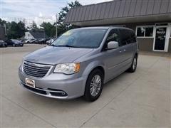 2016 Chrysler Town & Country 