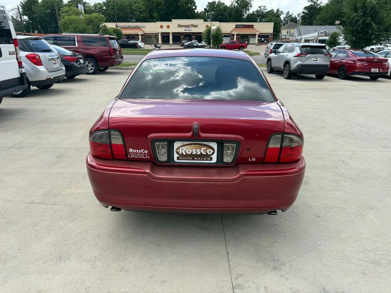 Lincoln LS 4dr Sdn V6 Auto w/Luxury Pkg 2004