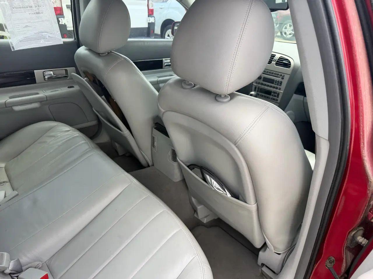 Lincoln LS 4dr Sdn V6 Auto w/Luxury Pkg 2004