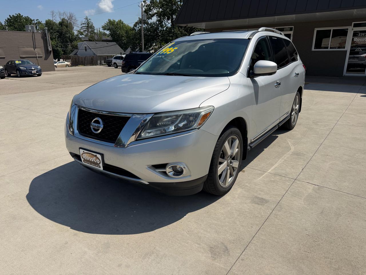 Nissan Pathfinder 4WD 4dr Platinum 2013