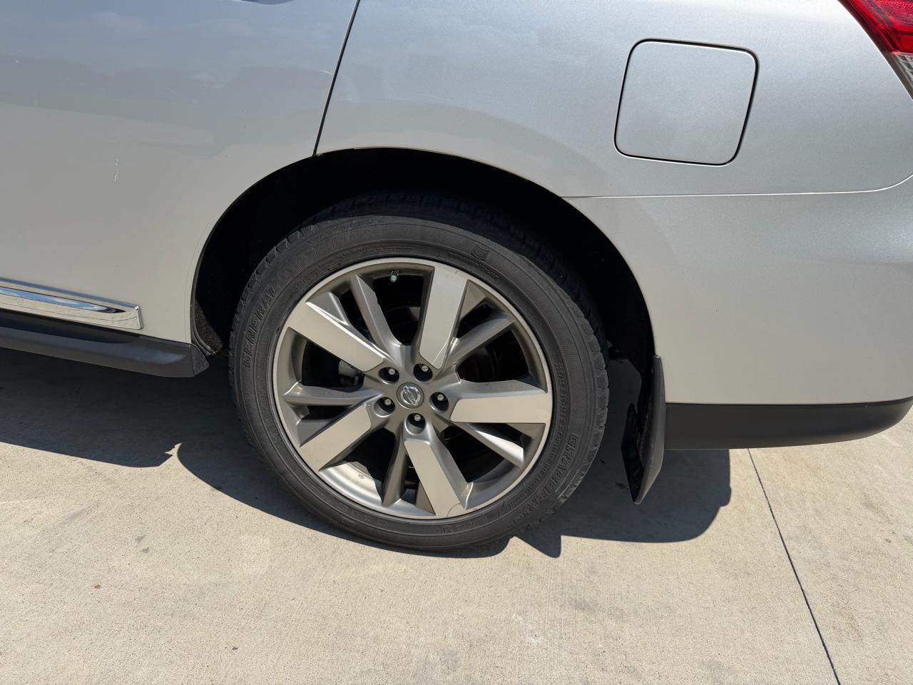 Nissan Pathfinder 4WD 4dr Platinum 2013