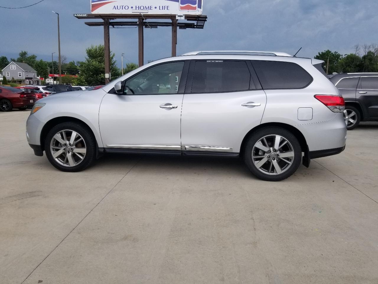 Nissan Pathfinder 4WD 4dr Platinum 2013