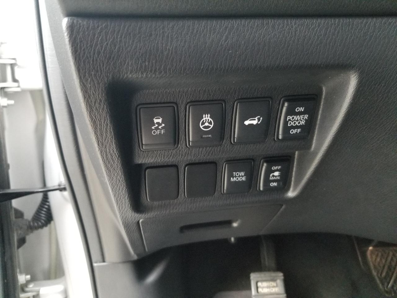 Nissan Pathfinder 4WD 4dr Platinum 2013