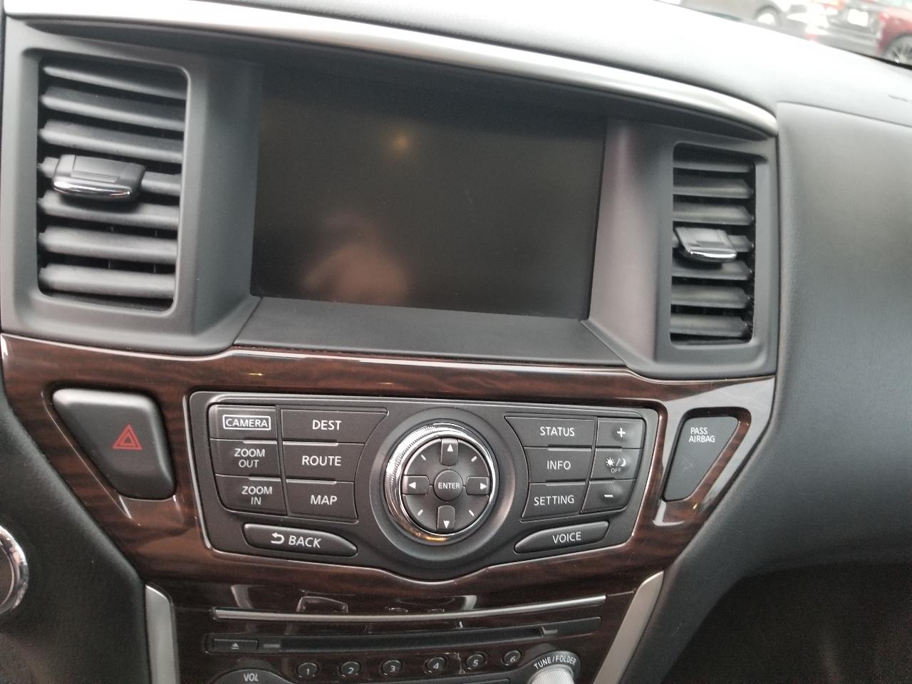 Nissan Pathfinder 4WD 4dr Platinum 2013