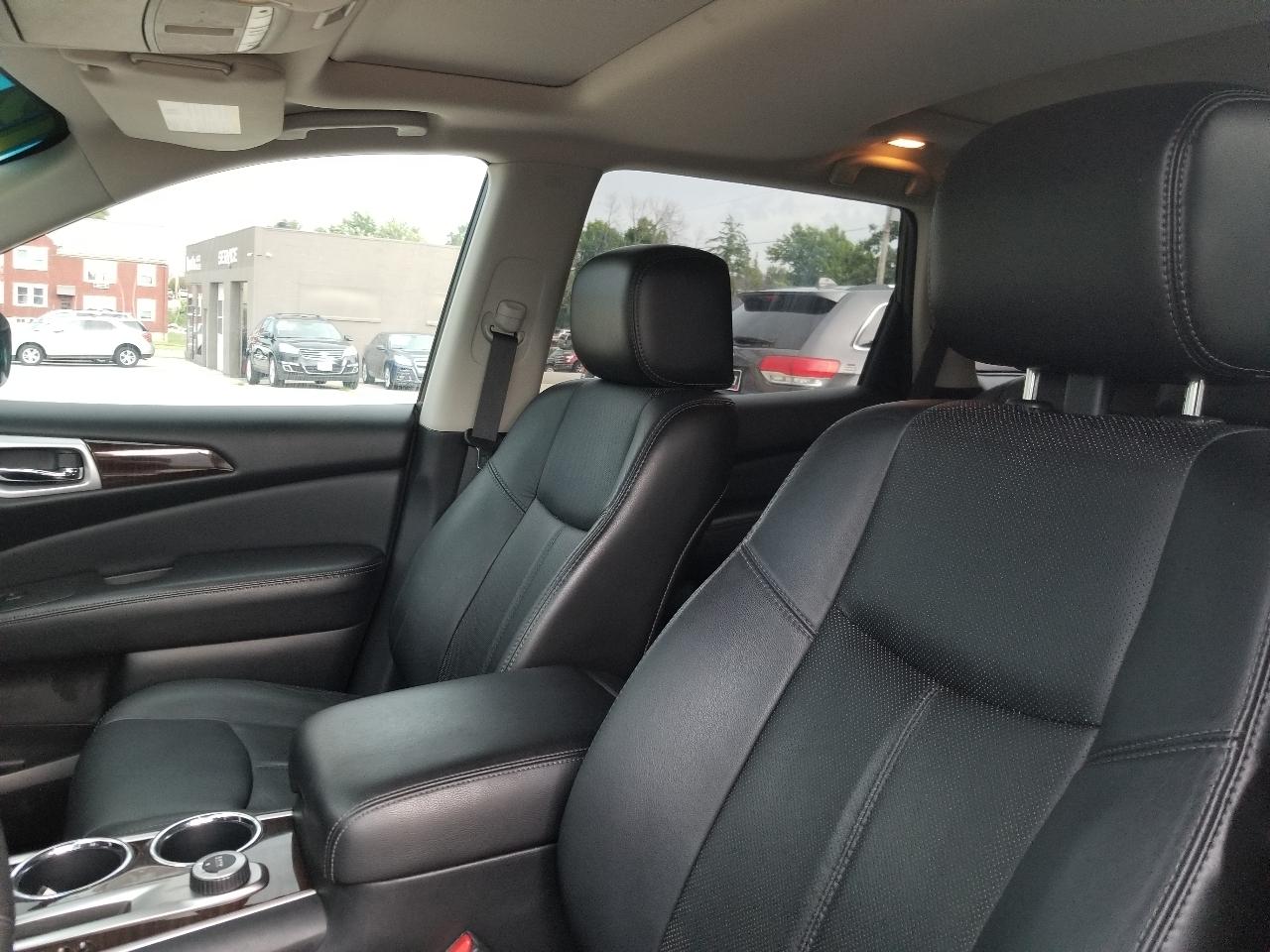 Nissan Pathfinder 4WD 4dr Platinum 2013