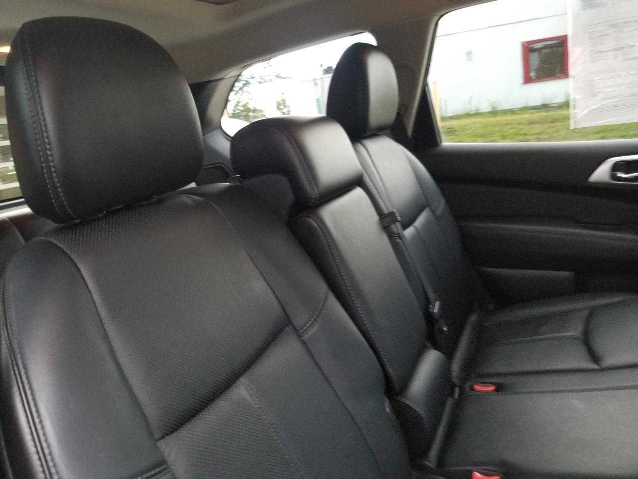 Nissan Pathfinder 4WD 4dr Platinum 2013