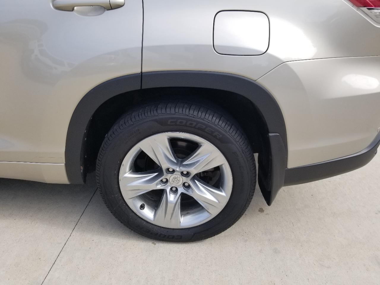 Toyota Highlander AWD 4dr V6 Limited (Natl) 2014