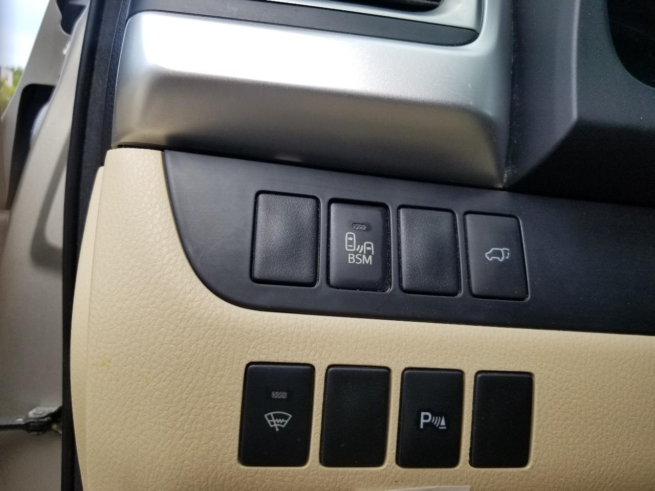 Toyota Highlander AWD 4dr V6 Limited (Natl) 2014