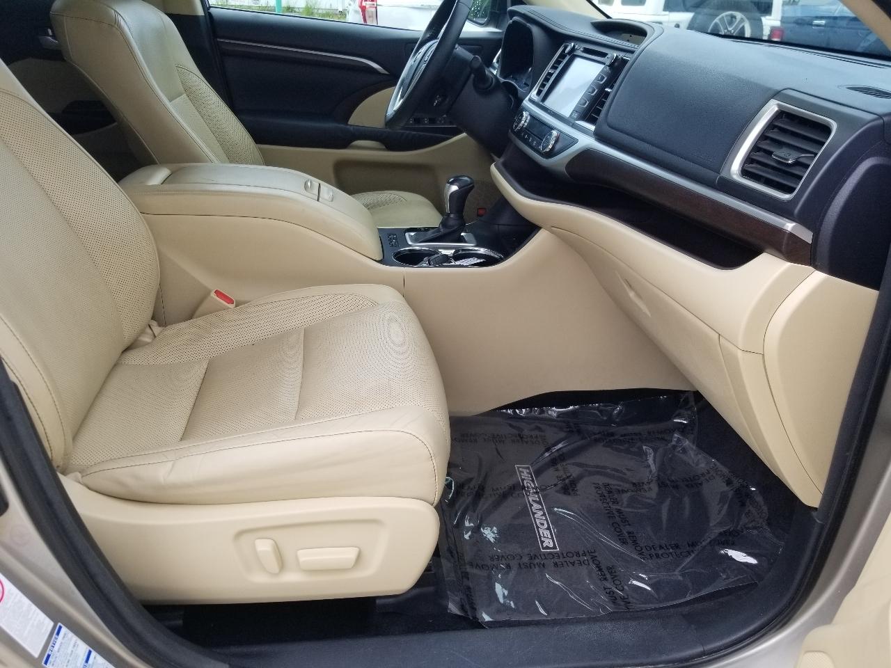 Toyota Highlander AWD 4dr V6 Limited (Natl) 2014
