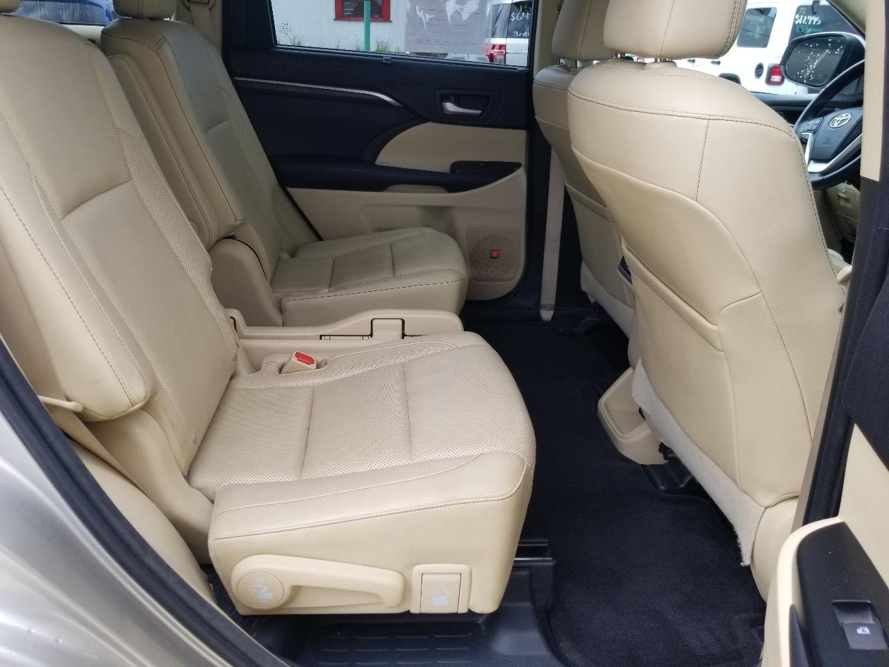 Toyota Highlander AWD 4dr V6 Limited (Natl) 2014