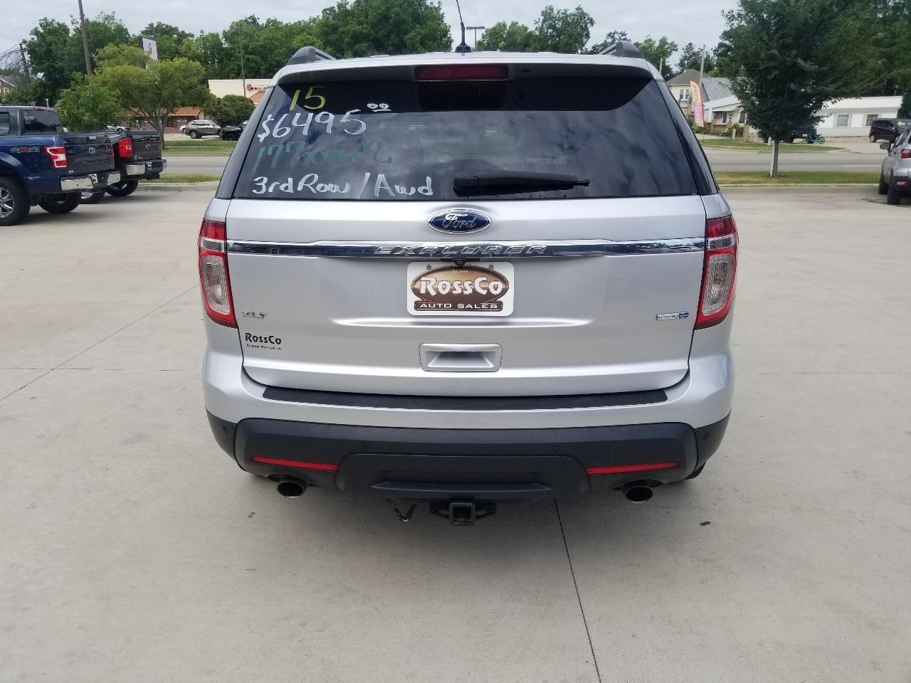 Ford Explorer 4WD 4dr XLT 2015