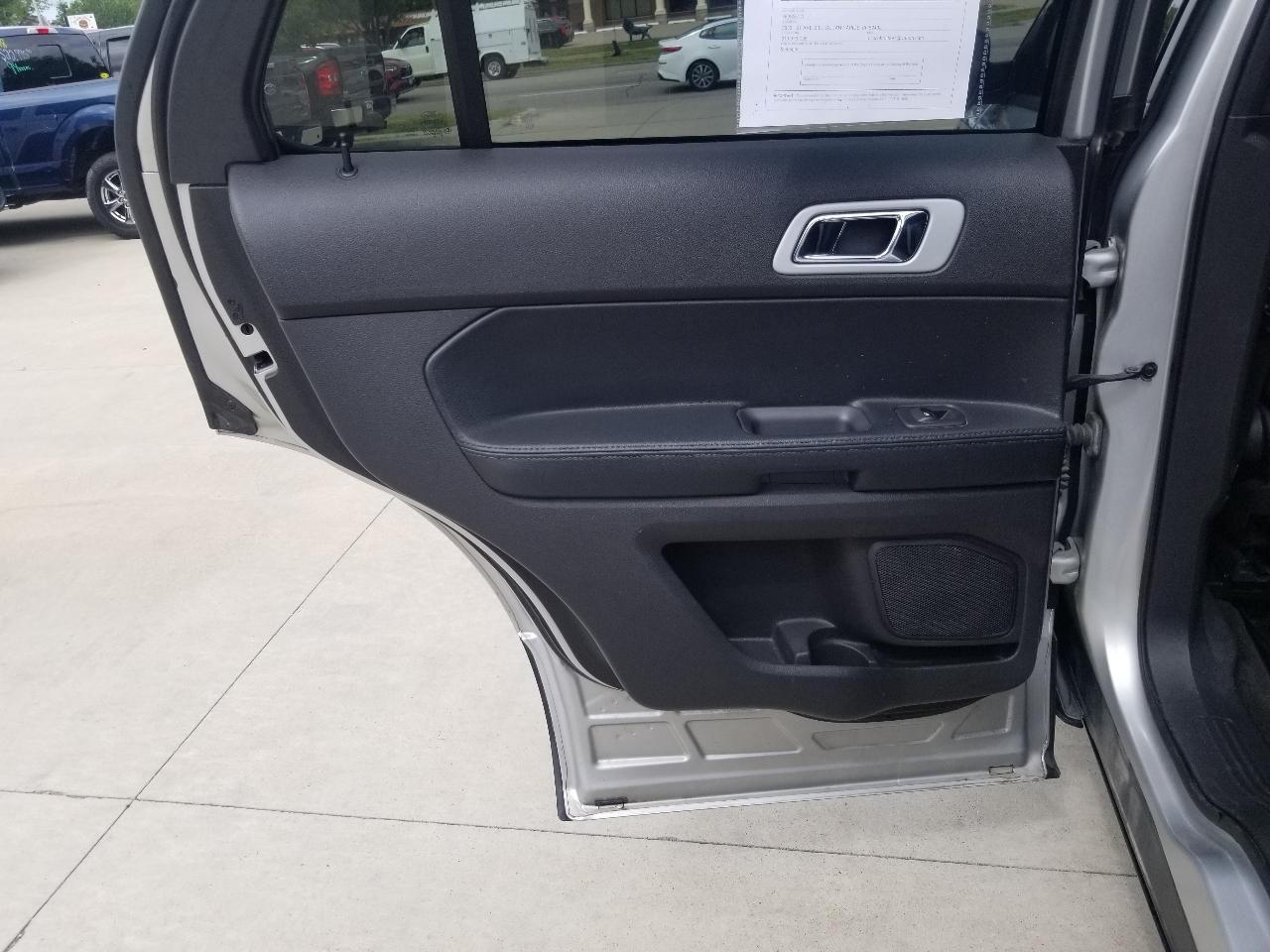 Ford Explorer 4WD 4dr XLT 2015