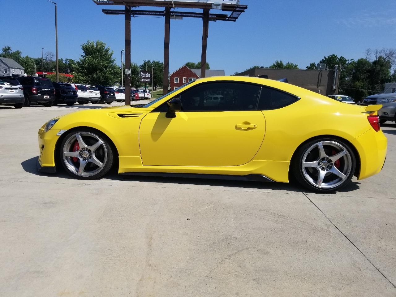 Subaru BRZ Series.Yellow Manual 2017