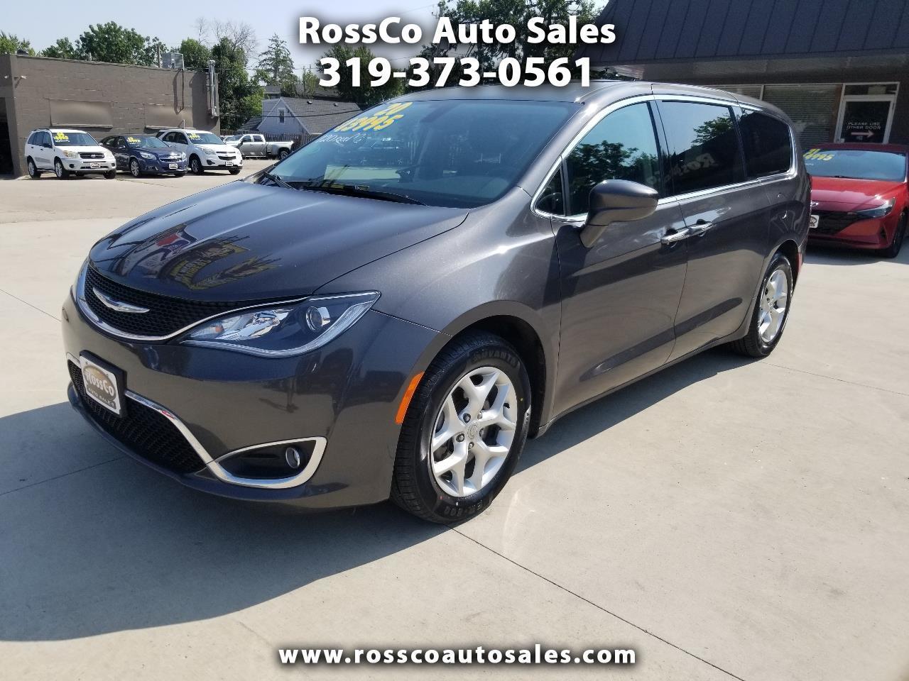 2020 Chrysler Pacifica Touring FWD