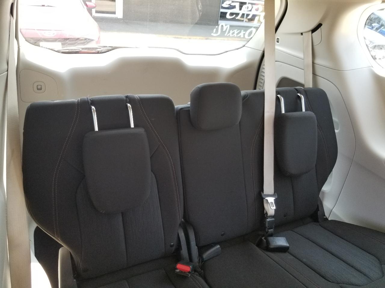 Chrysler Pacifica Touring FWD 2020