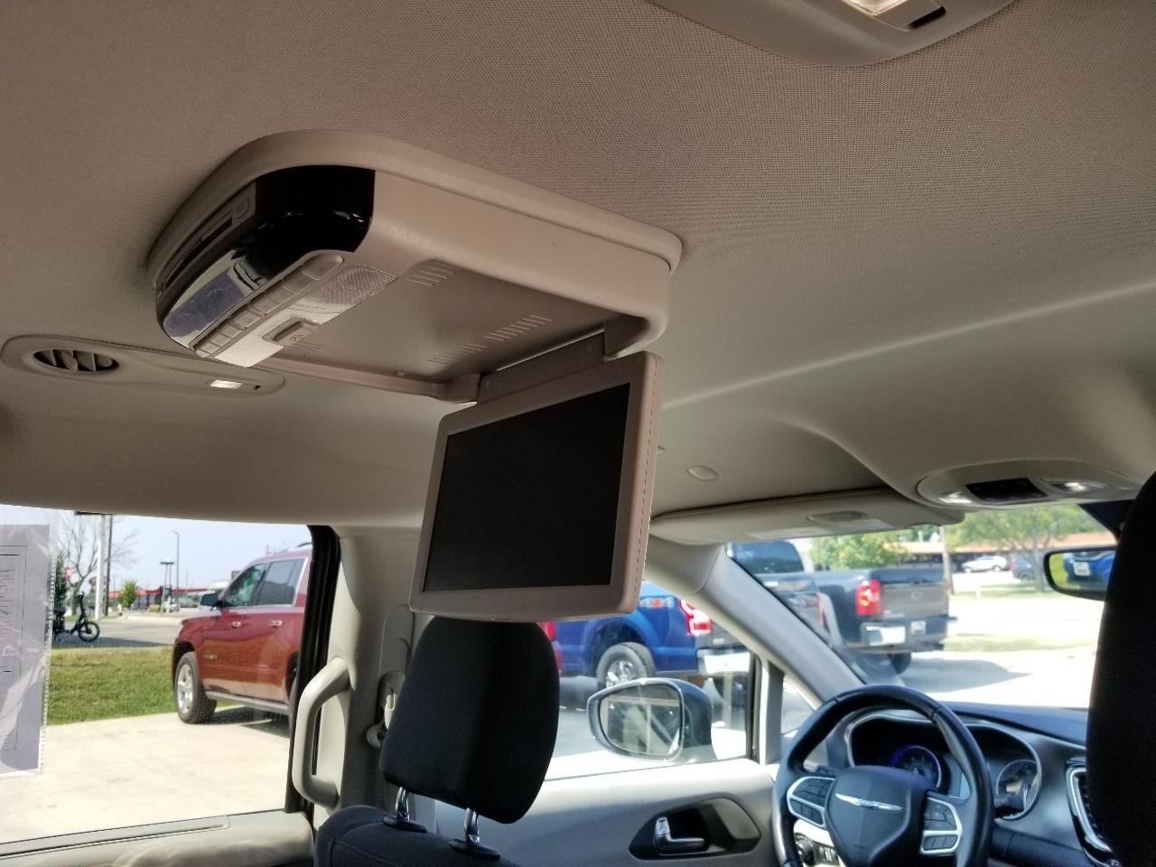 Chrysler Pacifica Touring FWD 2020