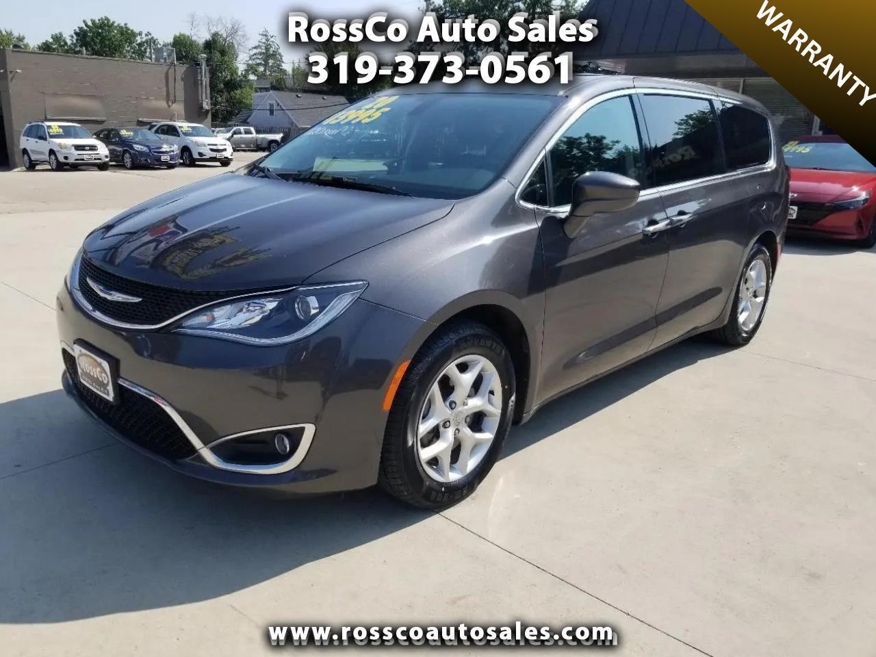 2020 Chrysler Pacifica Touring FWD