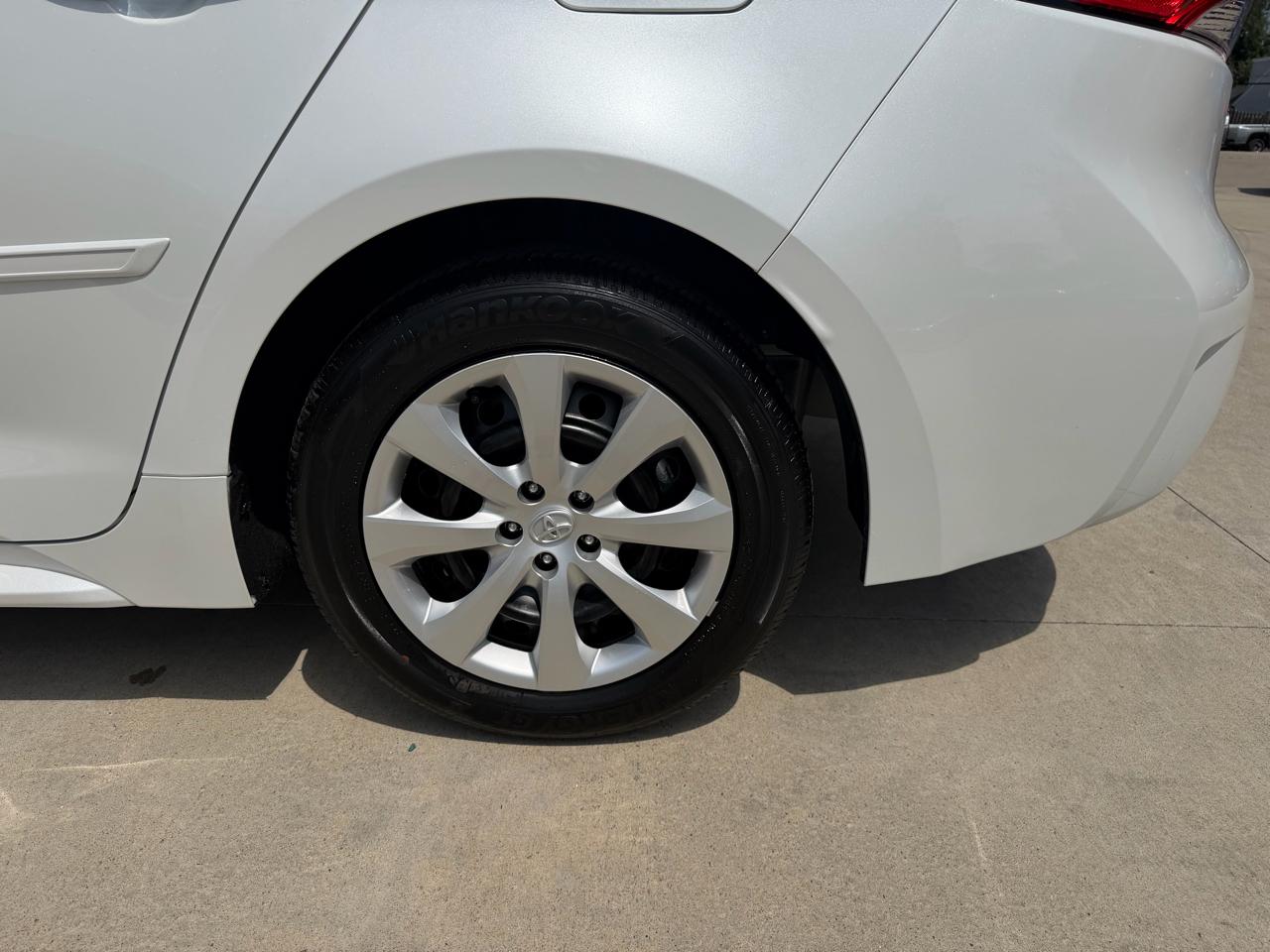 Toyota Corolla LE CVT (Natl) 2025