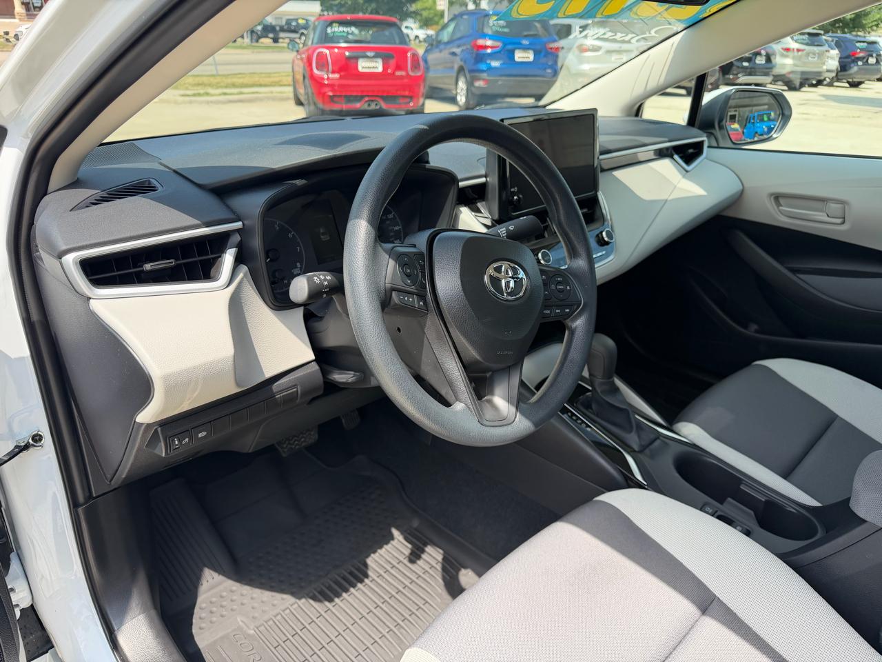 Toyota Corolla LE CVT (Natl) 2025
