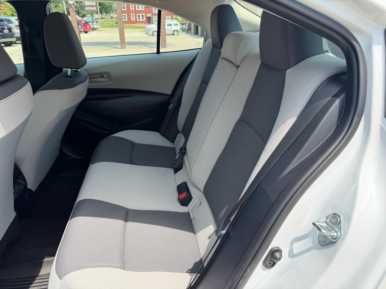 Toyota Corolla LE CVT (Natl) 2025