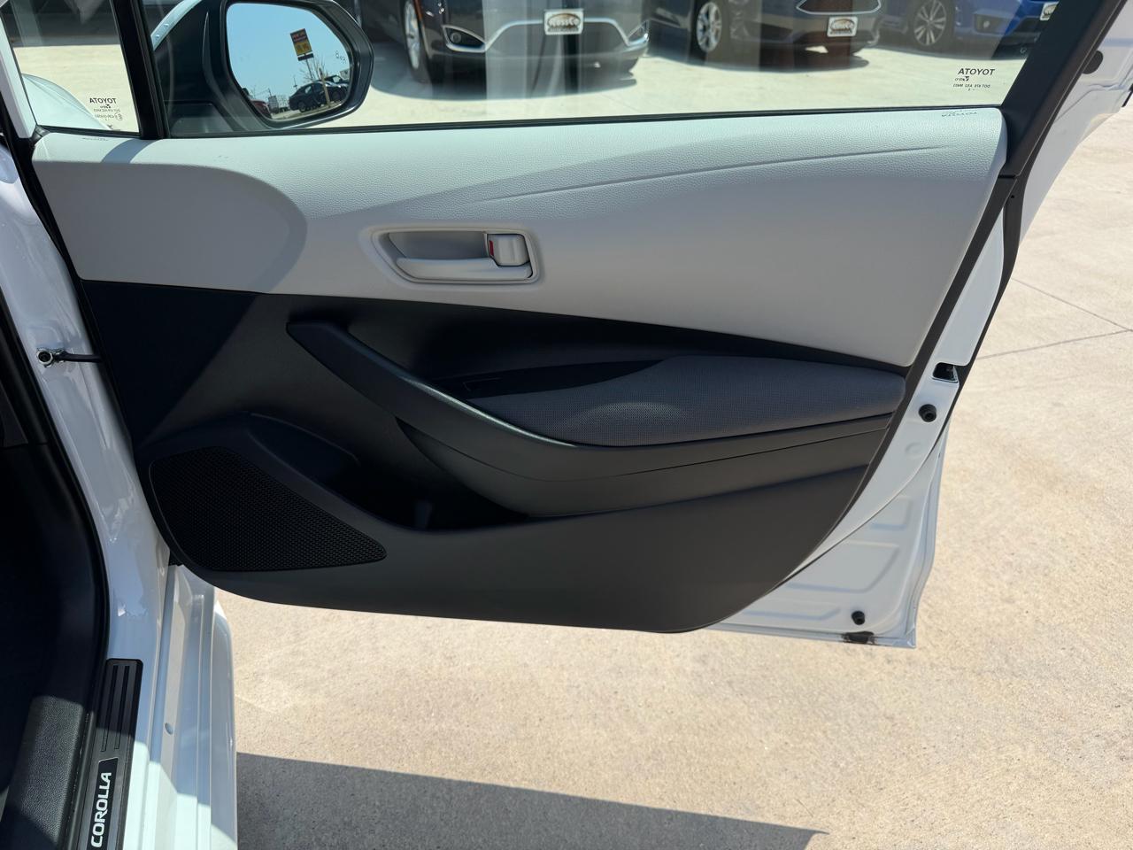 Toyota Corolla LE CVT (Natl) 2025