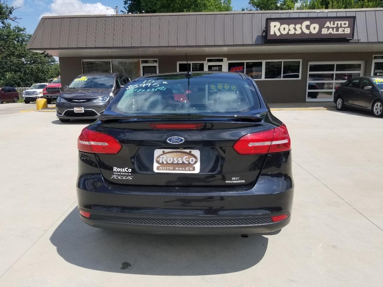 Ford Focus 4dr Sdn SE 2015