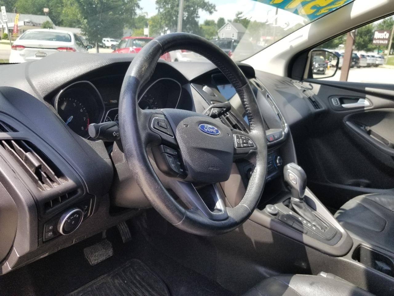 Ford Focus 4dr Sdn SE 2015
