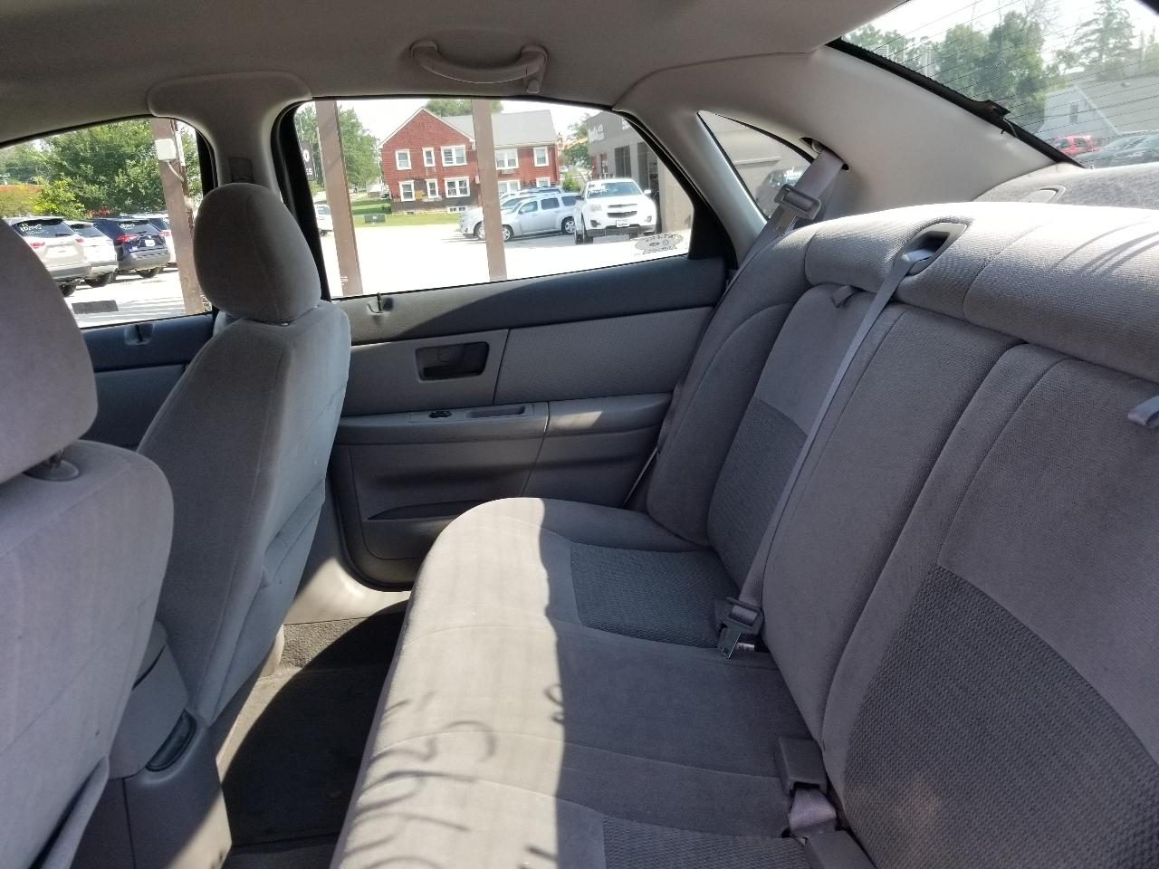 Ford Taurus 4dr Sdn SE 2007