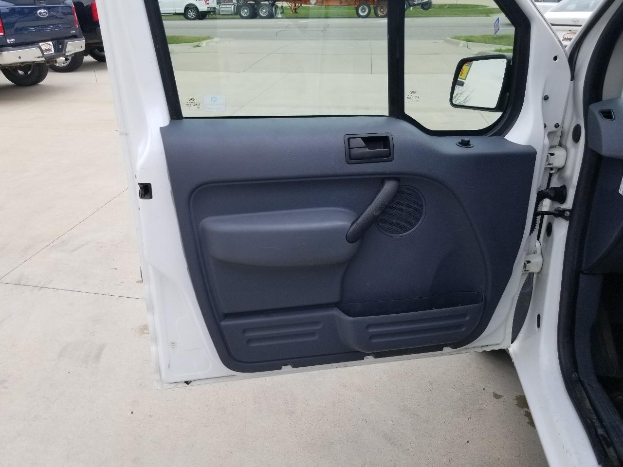 Ford Transit Connect 114.6" XLT w/side & rear door privacy glass 2010